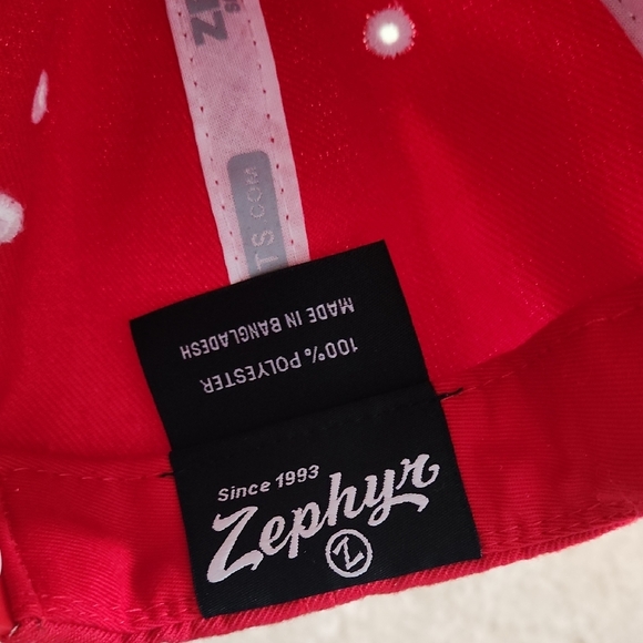 Red UH Logo Cap - Picture 3 of 4